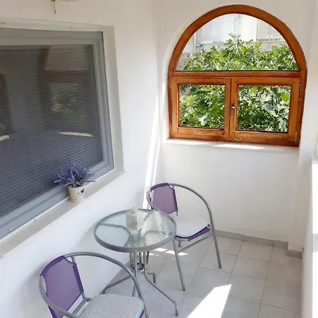 Frano Apartman *